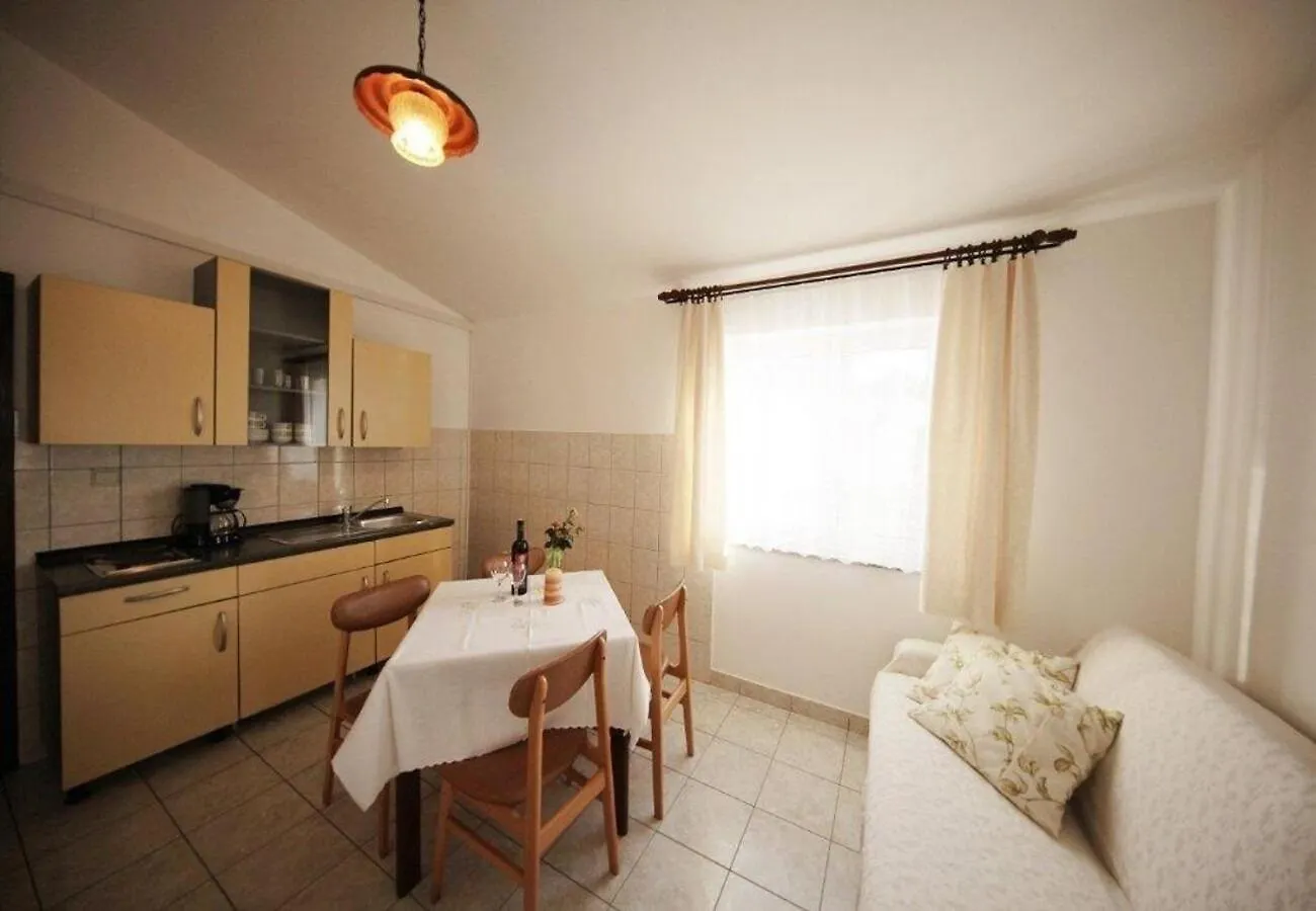 Apartments Ivan Z Seline