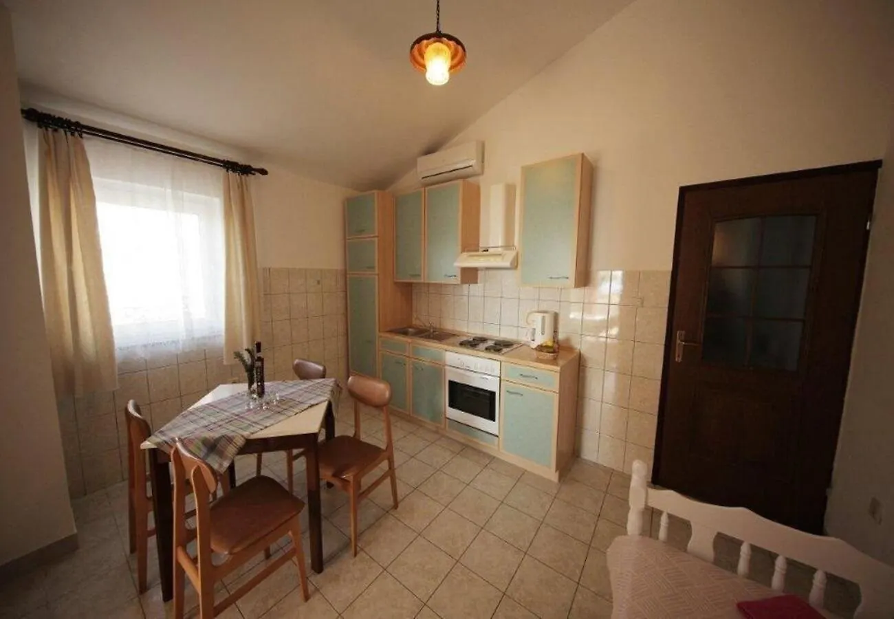 Apartments Ivan Z Seline